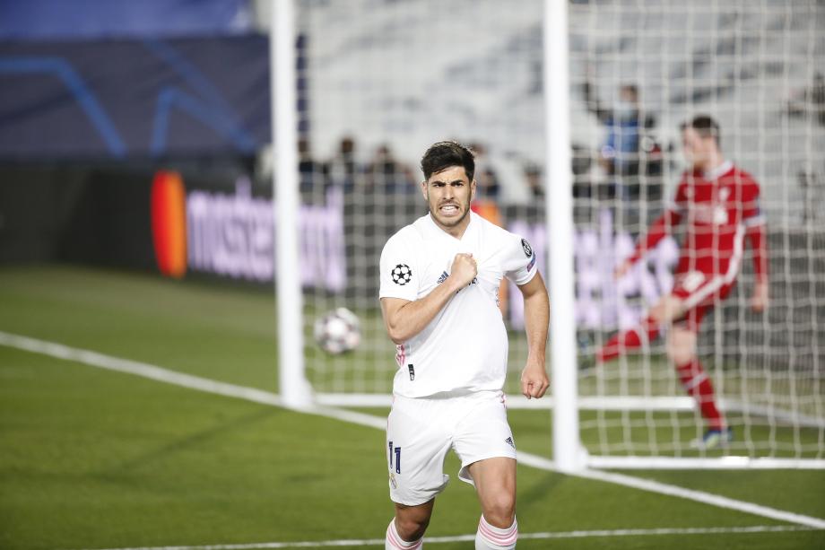 次采访中明 次采访中明