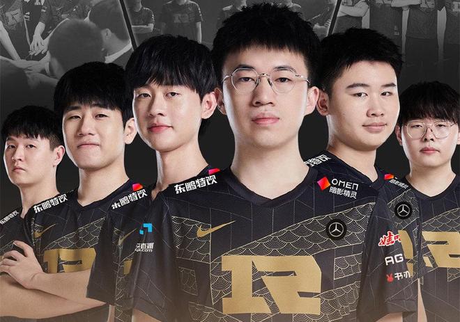 他在出场时 他在出场时