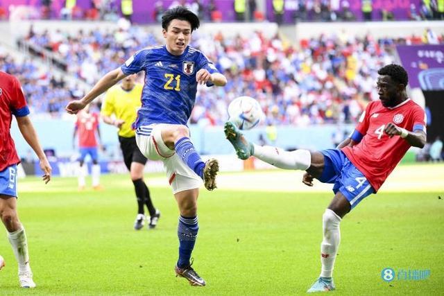 足球课程为 足球课程为